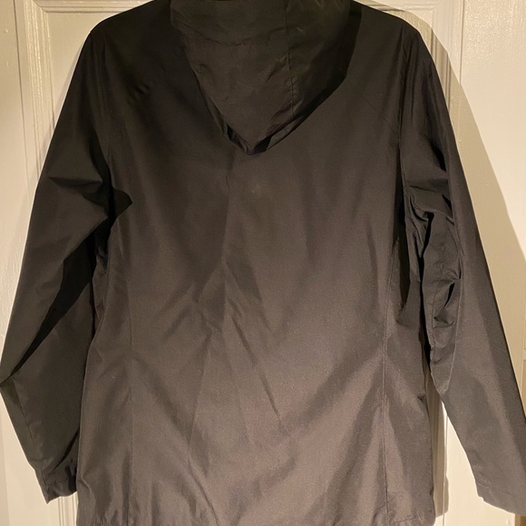 New Balance windbreaker - Picture 8 of 8